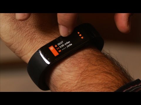 Microsoft Band aims high to be the smartest fitness band around, with mixed results - UCOmcA3f_RrH6b9NmcNa4tdg