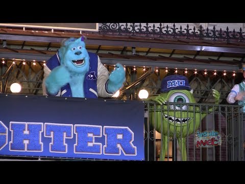 Monstrous Summer All-Nighter welcome ceremony with Mike and Sulley at Walt Disney World - UCYdNtGaJkrtn04tmsmRrWlw