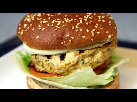Moroccan Style Burger Recipe - July 4th Special! - CookingWithAlia - Episode 182 - UCB8yzUOYzM30kGjwc97_Fvw