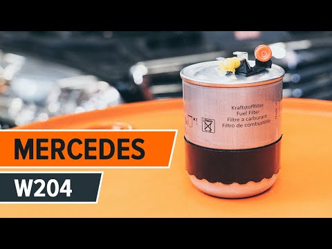 Sostituzione del filtro del gasolio della Mercedes Classe C 2.2 CDI