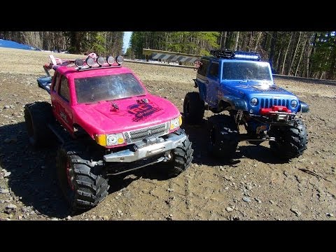 RC ADVENTURES - PiNKY & the BEAST! Family Outing with Scale RC 4x4 Trucks - UCxcjVHL-2o3D6Q9esu05a1Q