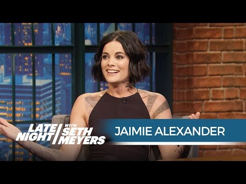 Blindspot's Jaimie Alexander: The NYPD Thought the Show Was Real! - Late Night with Seth Meyers - UCVTyTA7-g9nopHeHbeuvpRA