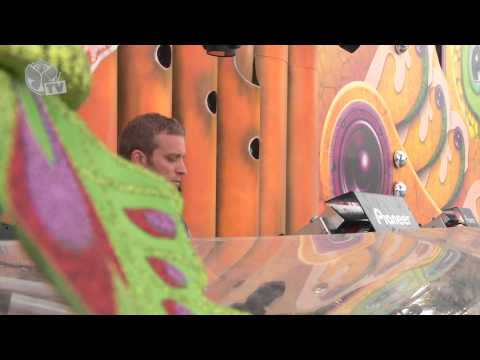 Tomorrowland 2013 - Ben Klock - UCsN8M73DMWa8SPp5o_0IAQQ