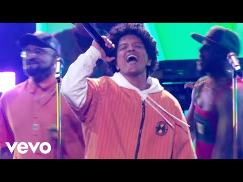 Bruno Mars and Cardi B - Finesse (LIVE From The 60th GRAMMYs ®) - UC2pmfLm7iq6Ov1UwYrWYkZA