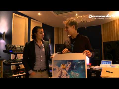 Armin van Buuren & Joseph Klibansky signing the posters - UCGZXYc32ri4D0gSLPf2pZXQ