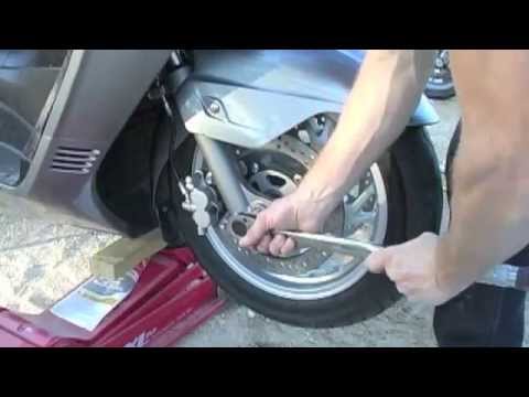 07+ Suzuki Burgman 400 Front Wheel Installation - UCTs-d2DgyuJVRICivxe2Ktg