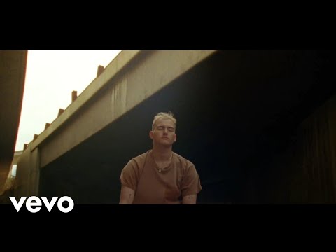 Trevor Daniel - Past Life (Music Video)