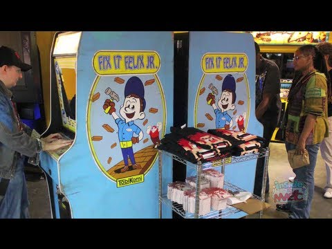 "Wreck-It Ralph" real arcade game Fix-It Felix Jr for San Diego Comic-Con 2012 - UCYdNtGaJkrtn04tmsmRrWlw