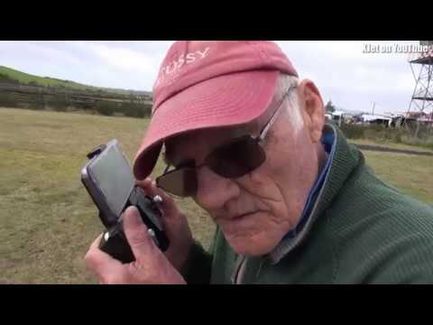 Eyewitness footage:  old man caught flying a drone at New Zealand airport - UCQ2sg7vS7JkxKwtZuFZzn-g