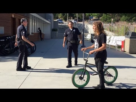 BMX vs COPS - UCEt2RMm3EqtoerqX0-fUpfw