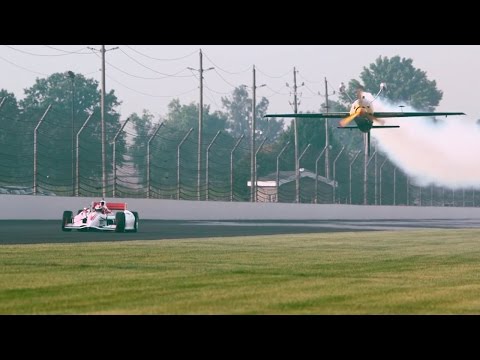 Alex Rossi's IndyCar vs. Kirby Chambliss' Edge 540 Plane - UCblfuW_4rakIf2h6aqANefA