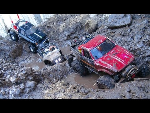 RC ADVENTURES - BACKYARD MUD PIT! - UCxcjVHL-2o3D6Q9esu05a1Q