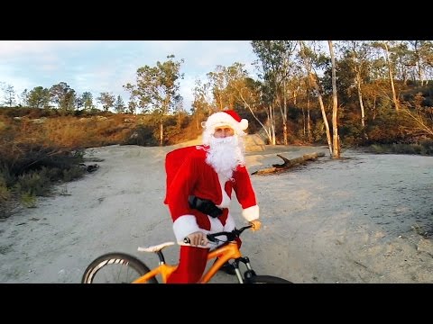 GoPro: Santa MTB Shredding with Brian Lopes - UCqhnX4jA0A5paNd1v-zEysw