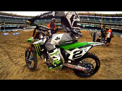 GoPro HD:  Monster Energy Supercross 2011 Opening Day at Anaheim Stadium - UCqhnX4jA0A5paNd1v-zEysw