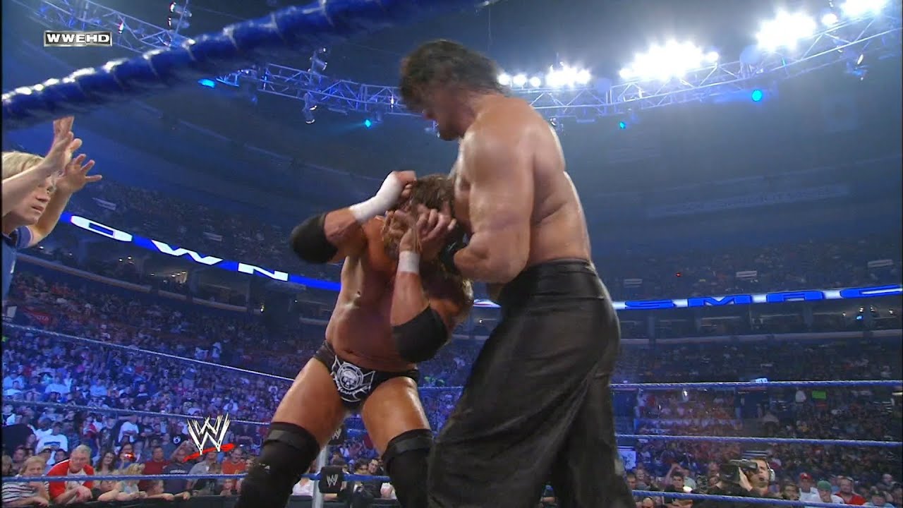 Triple H vs. The Great Khali — Lumberjack Match: SmackDown, Sept. 5, 2008