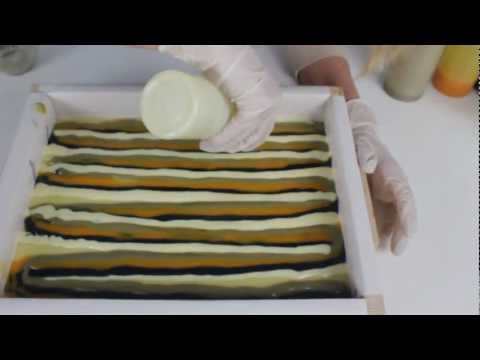 How Make a Peacock Swirl in Cold Process Soap - UCStN08hkQ1321WVdFqWD2-w