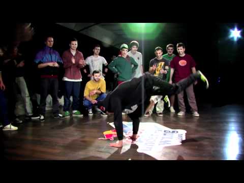 Breakdance training with Lilou - Red Bull Under My Wing - UCblfuW_4rakIf2h6aqANefA