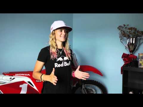 Motorcycle Signs - Learning to sign with Ashley Fiolek ep. 5 - UCblfuW_4rakIf2h6aqANefA