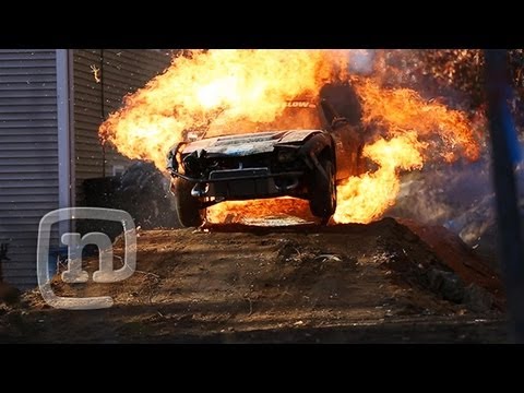 Exploding Drift Car Jump - UCsert8exifX1uUnqaoY3dqA