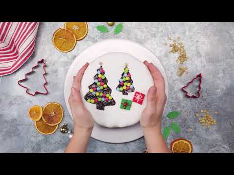 3 Christmas Cake-Decorating Hacks, Straight From the Pros