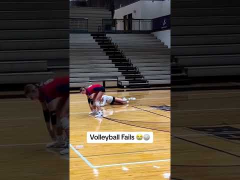 These volleyball plays did not end up the way they were supposed too… 😳🤣 #shorts