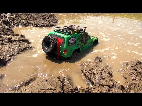 RC ADVENTURES - NEW DRiVER MOE, BAREFOOT & MUDDY! "TRAXXiaL" TRX4 goes MUDDiNG! #ProudParenting - UCxcjVHL-2o3D6Q9esu05a1Q