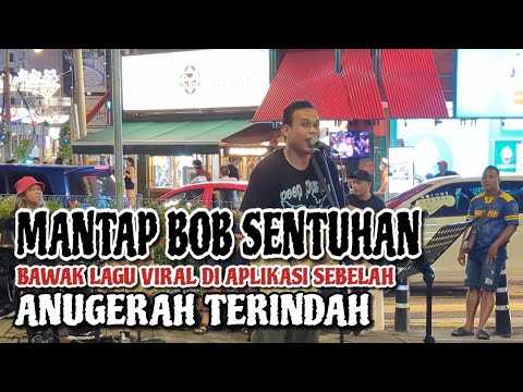 Bob tahu lagu apa yg boleh buat penonton jerit nyanyi sama-sama di bukit bintang
