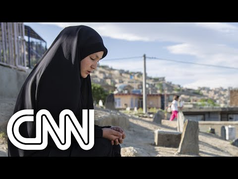 Volta do Talibã ao poder causa diminuição de direitos das mulheres afegãs | JORNAL DA CNN