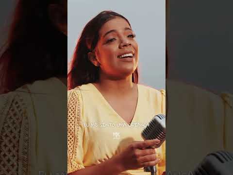 No deserto, há vida. Descubra a força da oração no clipe de Larissa Santos #QuandoDobroMeusJoelhos