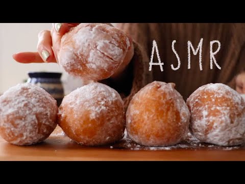 【咀嚼音/ASMR】オリーボーレン(揚げドーナツ)を食べる音   Oliebollen (Fried donuts) Eating Sounds