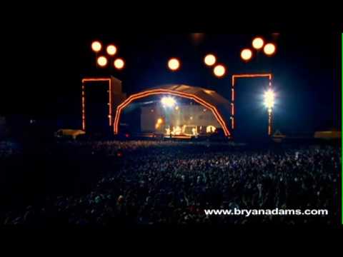 Bryan Adams - The Only Thing That Looks Good On Me Is You - Live at Slane Castle, Ireland