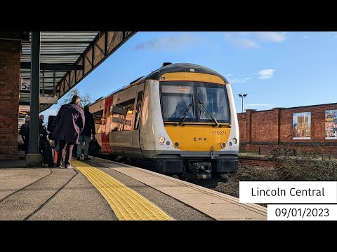 Trains at Lincoln Central (09/01/2023)