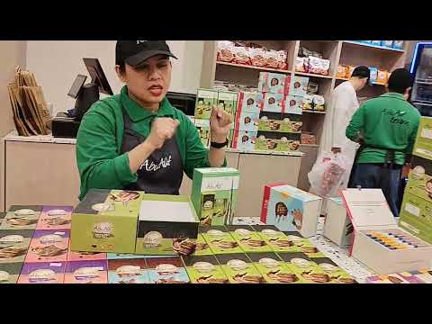 Abu Auf Sweets at Global Village Dubai حلويات أبو عوف بالقرية العالمية دبي