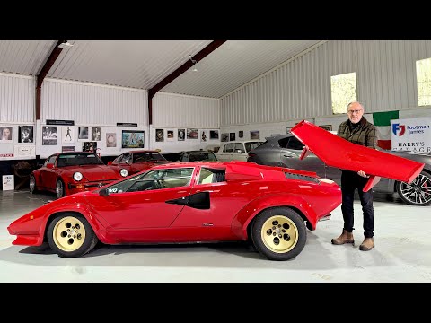 Fitting the huge rear spoiler back onto the Countach plus why I hate black wheels!