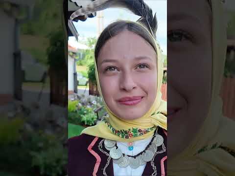 @radiobiserat "Ajd, zavodite se malo"! Da li su svi pristali? #serbia #dance #music, #folk #funny