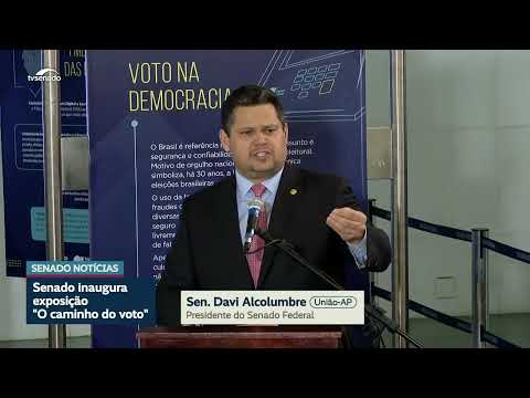 Davi Alcolumbre destaca transparência das eleições na exposição "O Caminho do Voto" Davi Alcolumbre destaca transparência das eleições na exposição