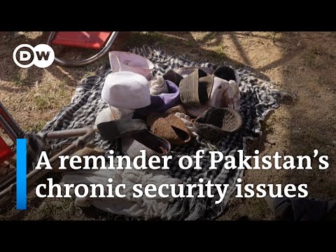Pakistan suicide bombing: A brutal way to influence the upcoming elections? | DW News