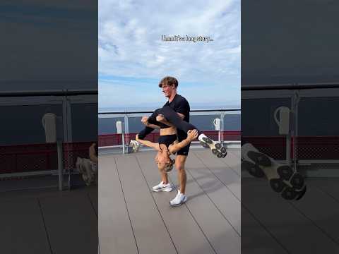 Are Sam & Jo dating? 👀