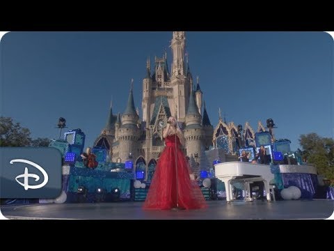 ‘Disney Parks Presents a Disney Channel Holiday Celebration’ - UC1xwwLwm6WSMbUn_Tp597hQ