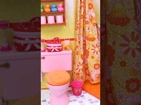 Setting up the Doll Bathroom! Play Toys!