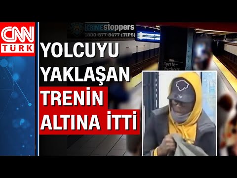 Metro bekleyen yolcuyu raylara itti