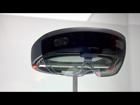 Microsoft Hololens Hands-On Impressions - UCiDJtJKMICpb9B1qf7qjEOA