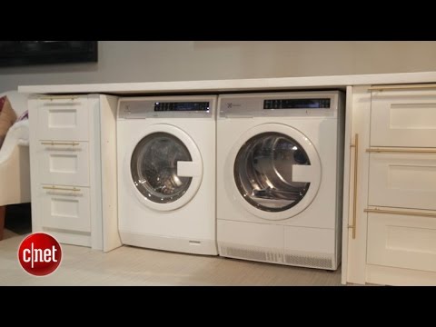 Electrolux's pint-sized laundry pair cleans with steam, sans vents - UCOmcA3f_RrH6b9NmcNa4tdg