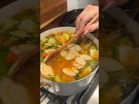 Korean Rice Cakes and Mexican Chicken Soup #shorts #mexico #korean