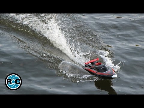 Revell RC Speedboat Maxi unboxing and first run  - UCjx8DMiogJDteFfd18NhEzw