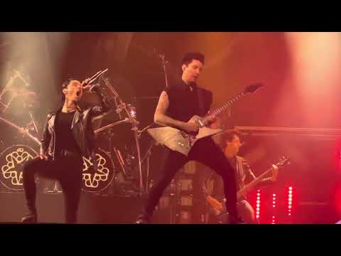Black Veil Brides - Bleeders (LIVE) The Unveiling MB24