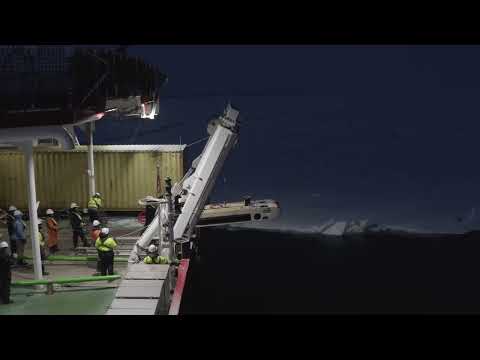 SABRETOOTH AUV LAUNCH AND RECOVERY