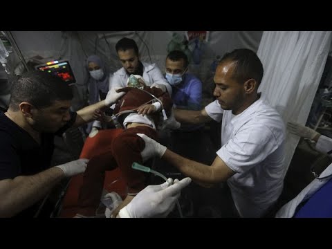 Λωρίδα της Γάζας: Ισραηλινό πλήγμα σε πολυκατοικία στη Ράφα