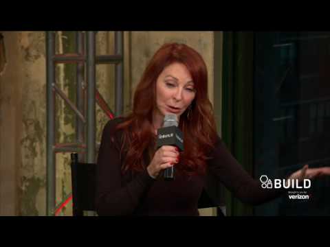 Cassandra Peterson, A.K.A. Elvira, Talks About Her Days As A Go-Go Dancer - UClZmCCcrhNaXhWYvZNIolWg