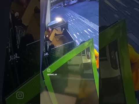 iş kazamız hayırlı olsun 😄 #işyeri #işçi #kaza #sakarlık #türkiye #çalışmak #işsizlik